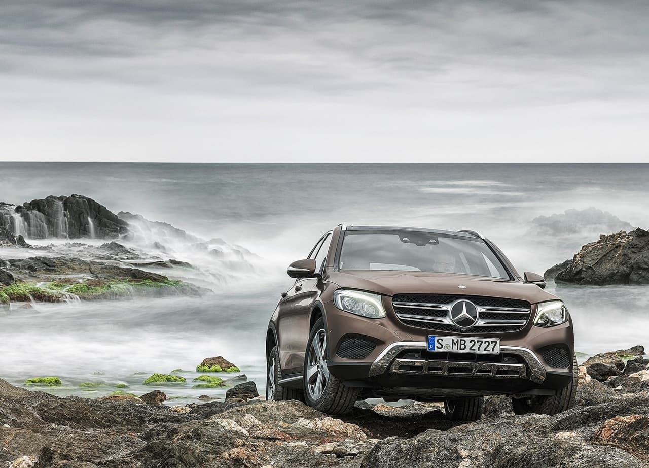 <h3 class="cms-H3-H3"><b>7. Mercedes-Benz GLC</b></h3>
<br>
<br>Cambio desde el año pasado: 14.1%
<br>Cambio desde el mes anterior: 94.9%