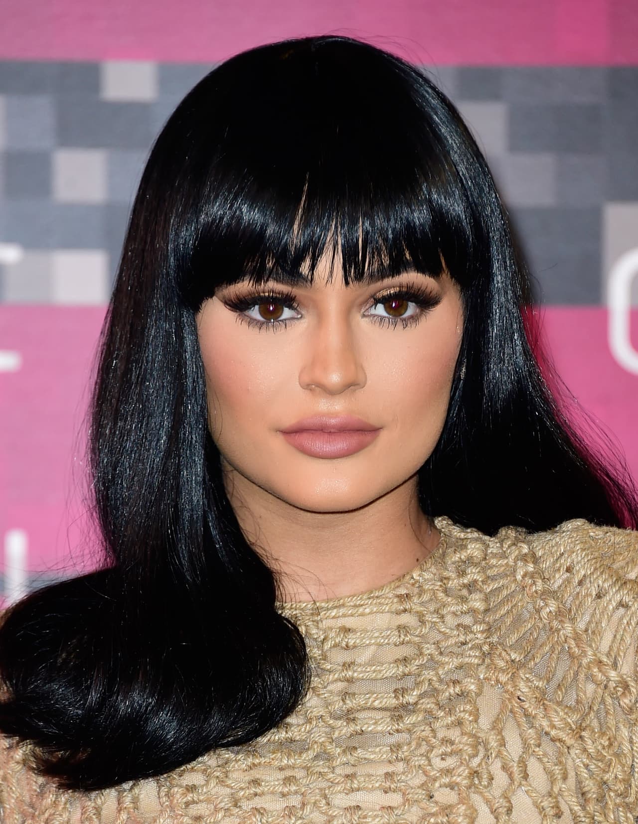Los labios de Kylie Jenner se había convertido en un misterio, pues ella aseguraba que no se había hecho absolutamente nada y que estos lucían exactamente igual que al principio.