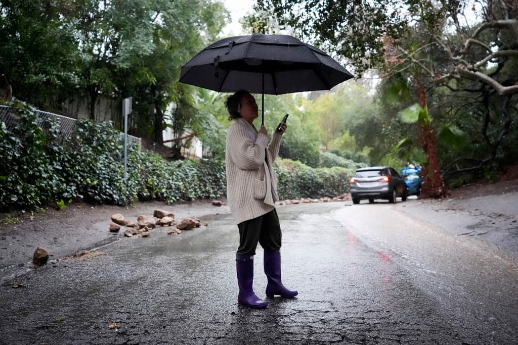 Vecinos como Keki Mingus, residente en Lockridge Rd., tomaban medidas para enfrentar lo próximo.
