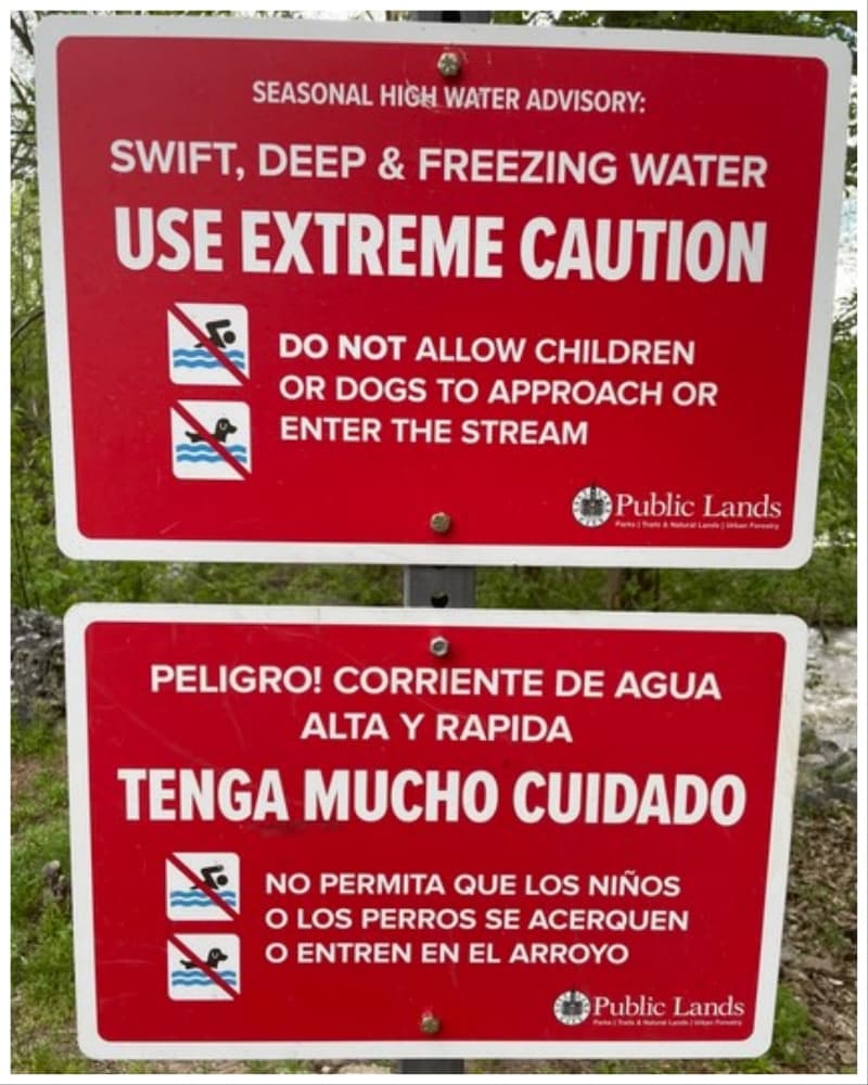 Deben mantener a los niños y a las mascotas alejados de las corrientes de agua porque representan un peligro. Cualquier emergencia se tienen que comunicar al 911 y evitar entrar al rio.