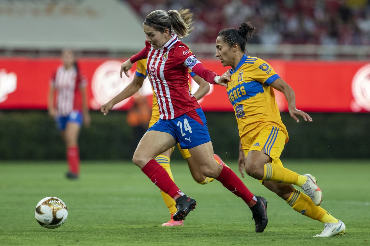 Tigres logró un frenético triunfo ante Chivas para llevarse un gol de ventaja en la Final de Ida de la Liga MX Femenil.