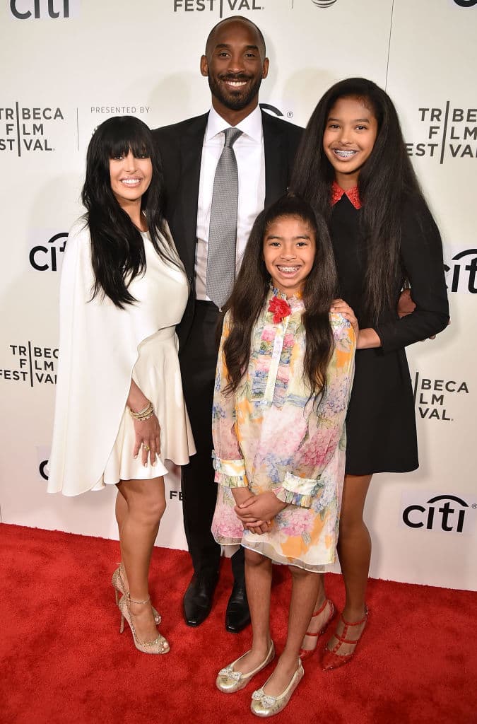 La viuda del jugador se mantuvo en silencio durante varios días, hasta que finalmente utilizó sus redes sociales para compartir un mensaje: "Estamos completamente devastados por la repentina pérdida de mi adorado esposo", escribió en Instagram.