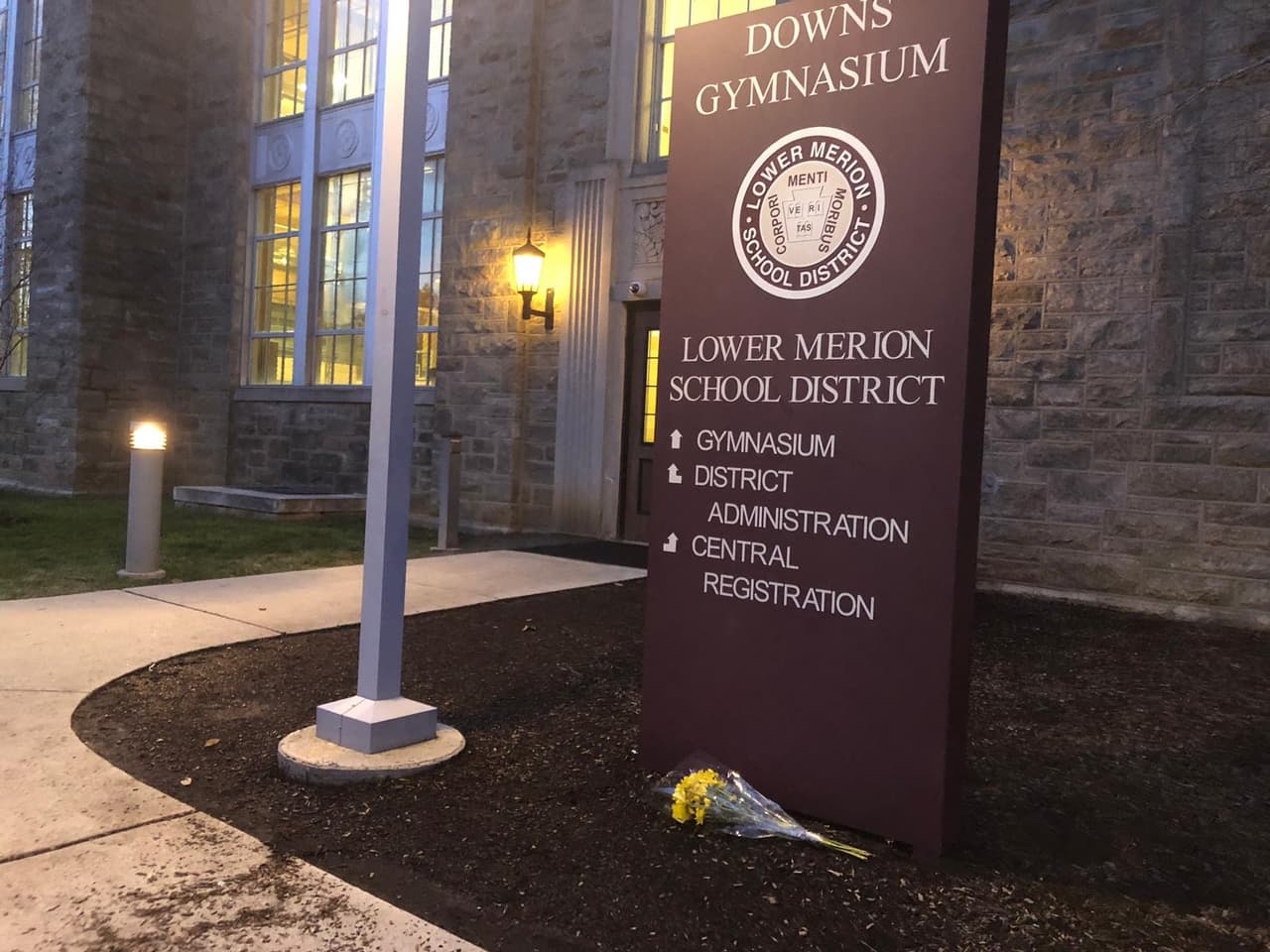 Bryant se retiró en el 2016 como el tercer mayor anotador de la historia de la NBA, cerrando su carrera como un canastero prolífico, con un excelente juego general e incansable competitividad. Tuvo ese puesto hasta el 25 de enero, cuando LeBron James le superó y se colocó tercero durante un partido en Filadelfia.