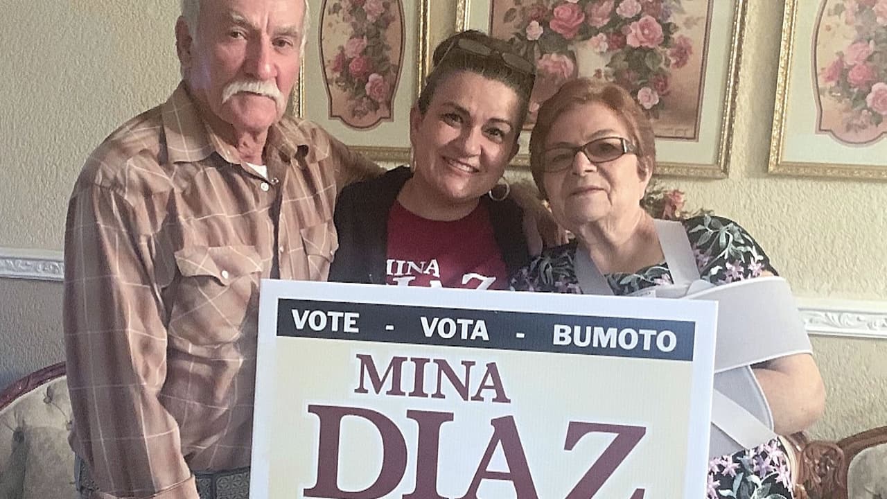 Mina Díaz llegó de niña a los Estados Unidos. Tenía apenas 4 años cuando su familia emigró del estado de Aguascalientes, en México.
<br>