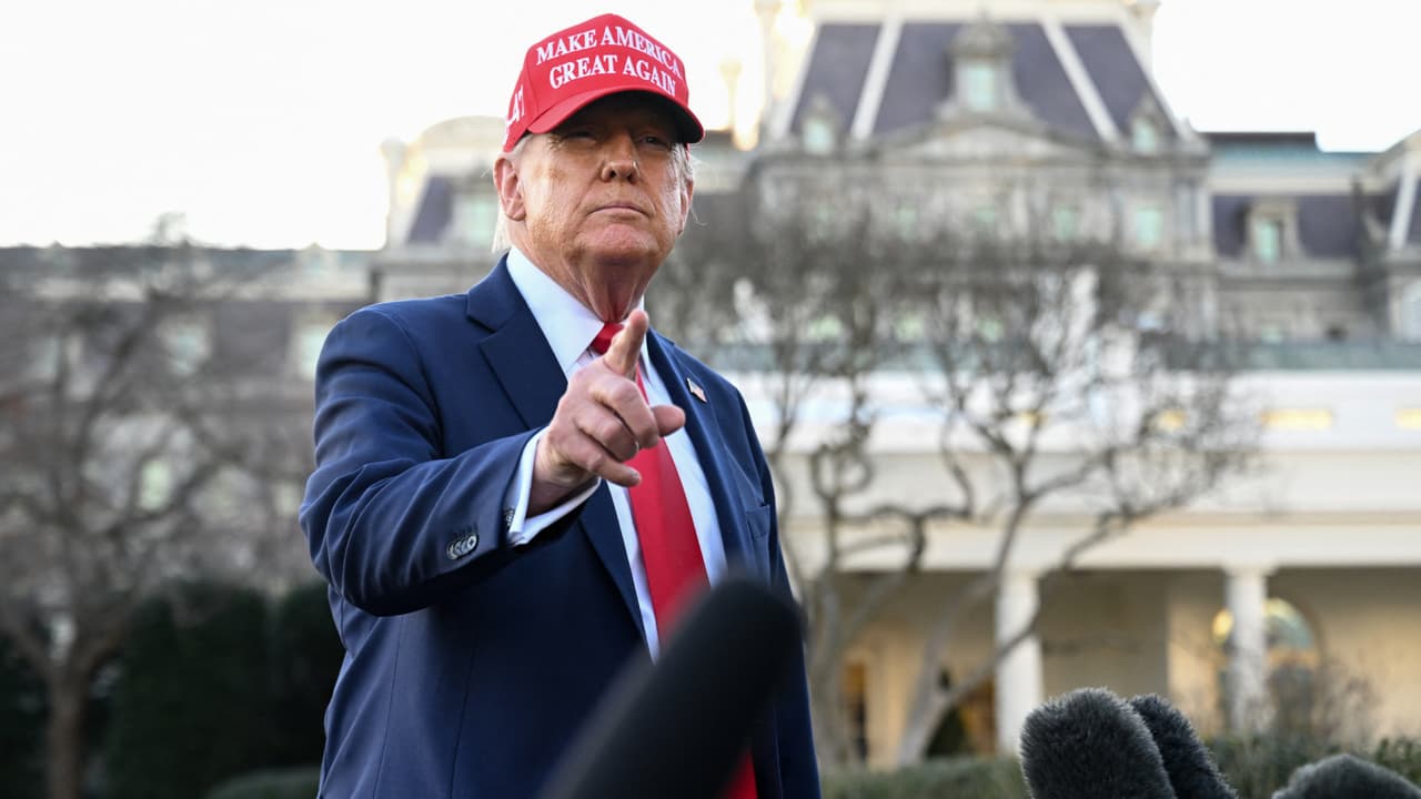 Donald Trump planea hacer del inglés el idioma oficial de Estados Unidos