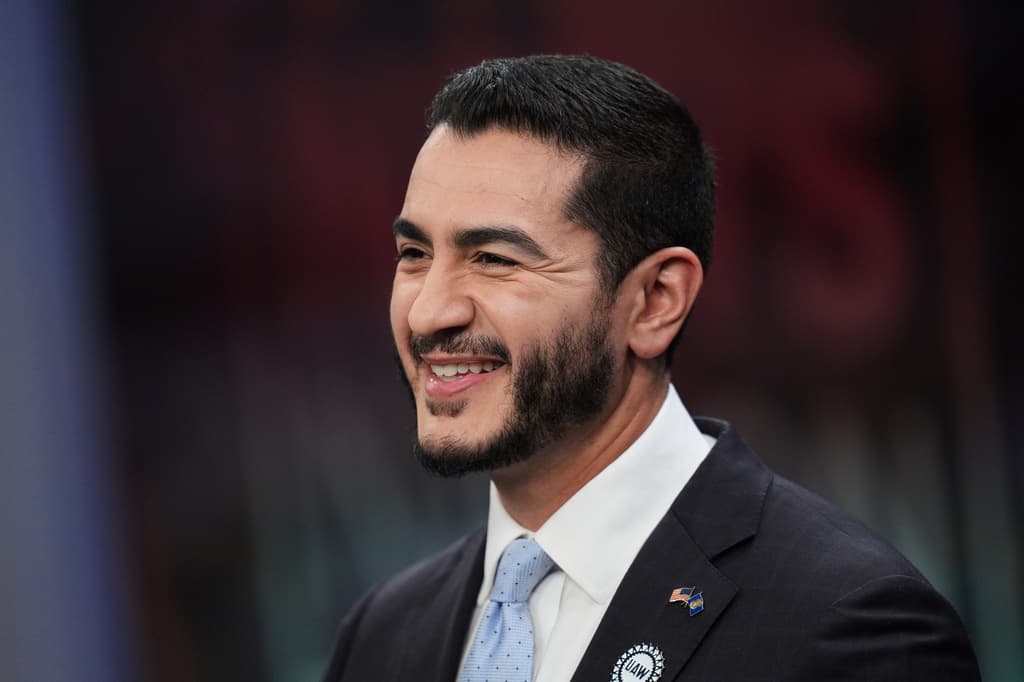 Sin pruebas, Trump acusa al candidato al Senado Abdul El-Sayed de vínculos con los Hermanos Musulmanes