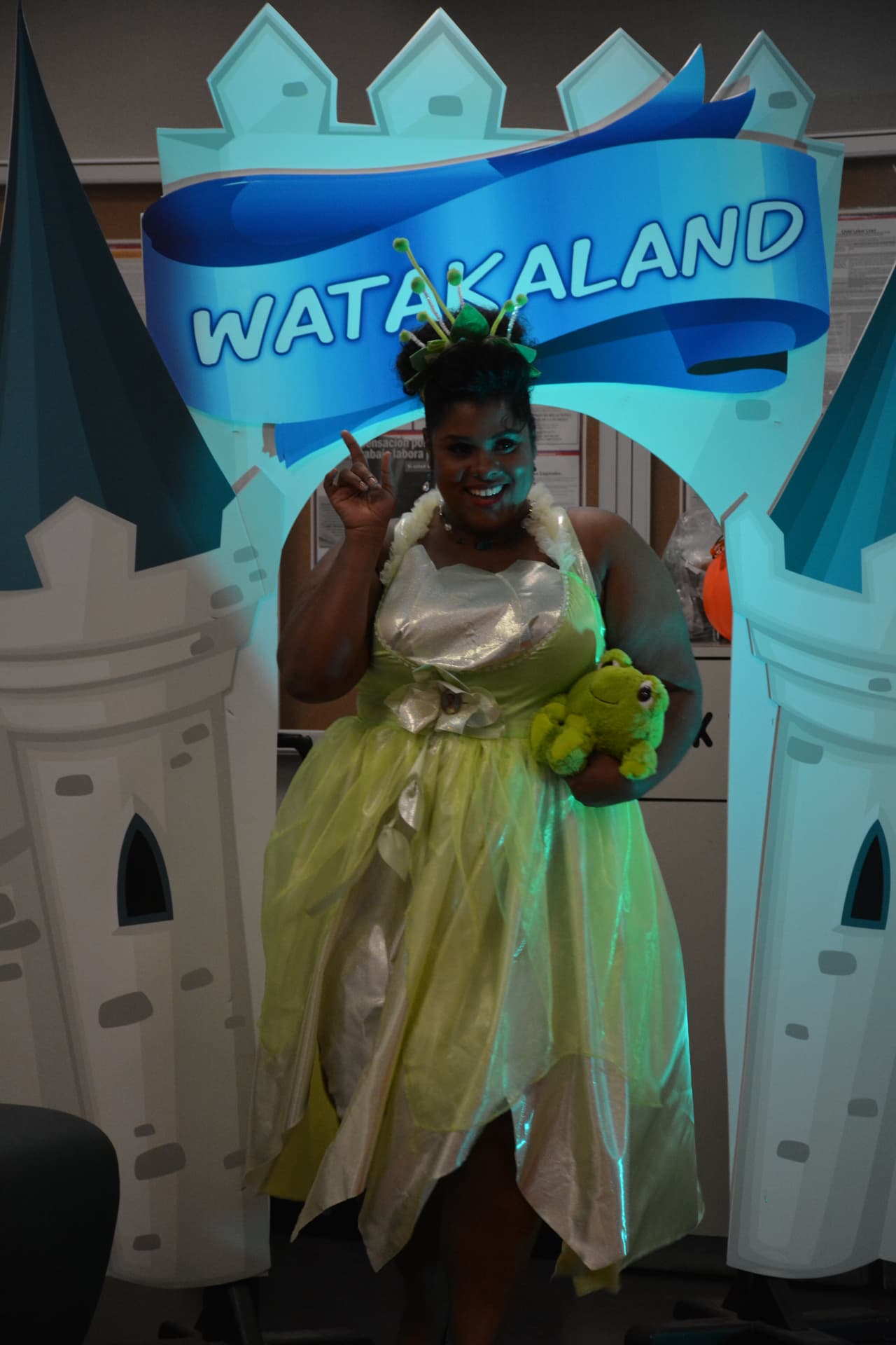 Desde el clásico payaso horrífico hasta los cuentos de hadas, pero con un toque diferente, se celebró el concurso este viernes en las oficinas de Univision en Miami.