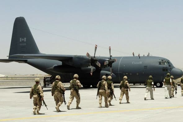 50- La Fuerza Aérea de Canadá ha perdido también a 415 de sus hombres.