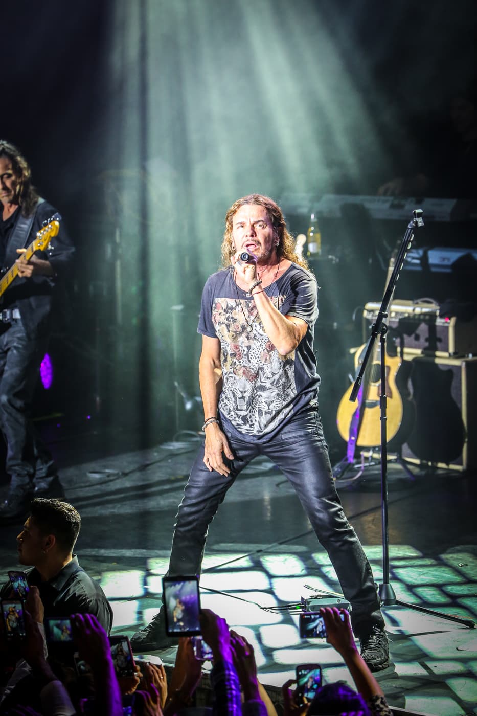 La banda de rock Maná recibió este 10 de febrero su estrella en el Paseo de la Fama de Hollywood y para celebrar, ofreció un concierto privado solo para los radio escuchas de K-Love 107.5 FM