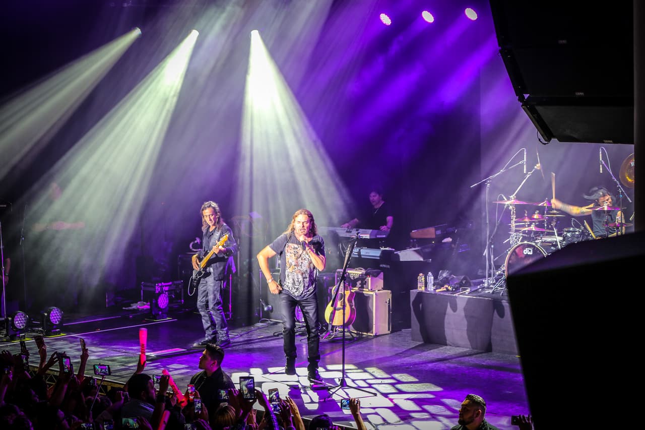 La banda de rock Maná recibió este 10 de febrero su estrella en el Paseo de la Fama de Hollywood y para celebrar, ofreció un concierto privado solo para los radio escuchas de K-Love 107.5 FM