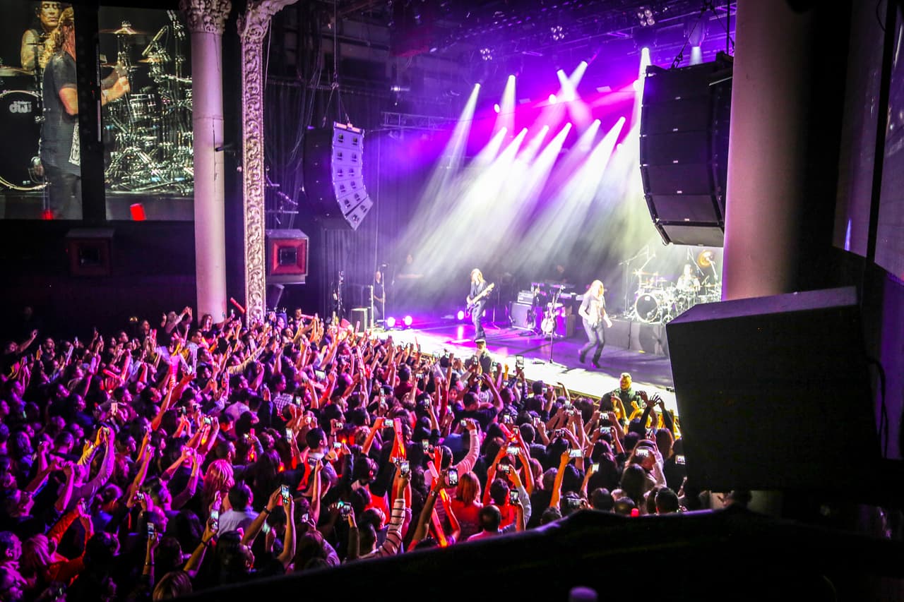 La banda de rock Maná recibió este 10 de febrero su estrella en el Paseo de la Fama de Hollywood y para celebrar, ofreció un concierto privado solo para los radio escuchas de K-Love 107.5 FM