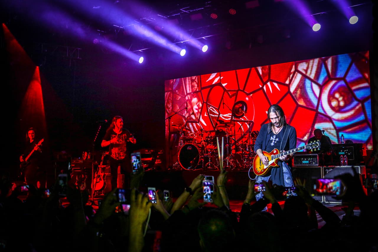 La banda de rock Maná recibió este 10 de febrero su estrella en el Paseo de la Fama de Hollywood y para celebrar, ofreció un concierto privado solo para los radio escuchas de K-Love 107.5 FM