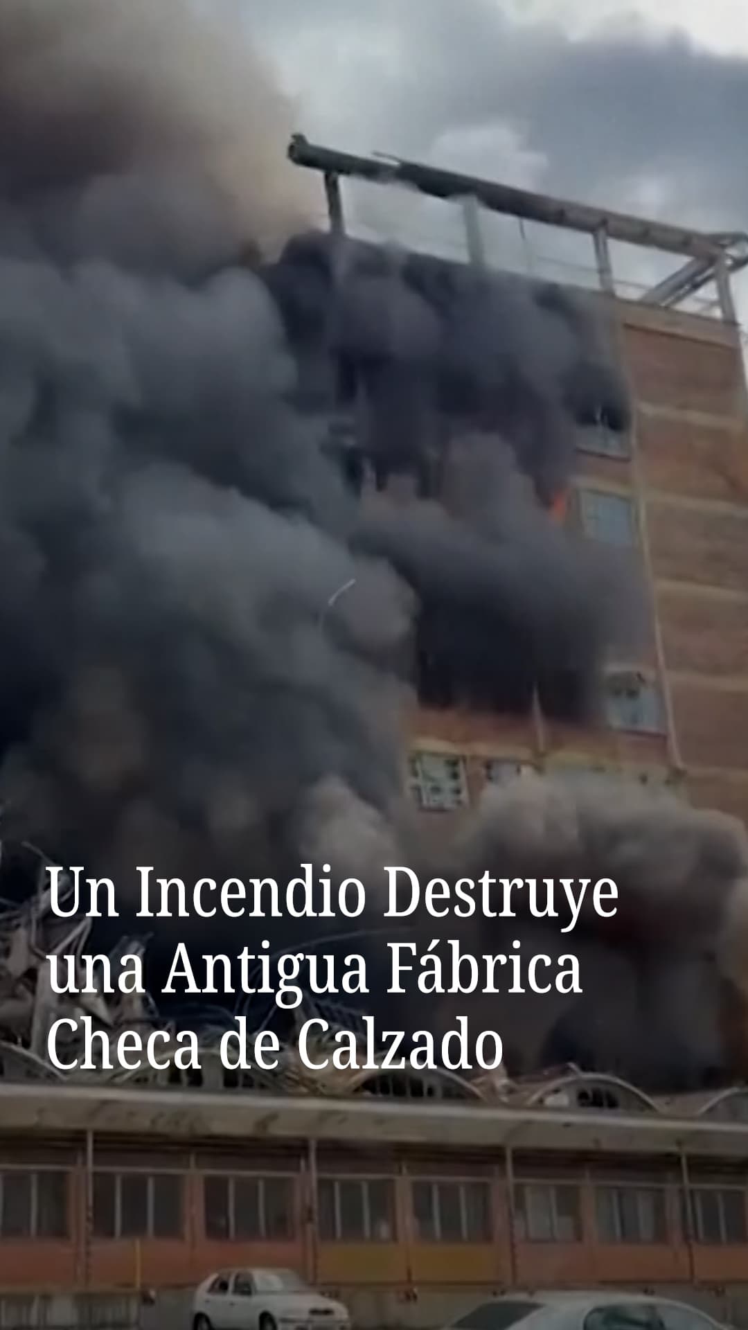 Un incendio destruye una antigua fábrica checa de calzado