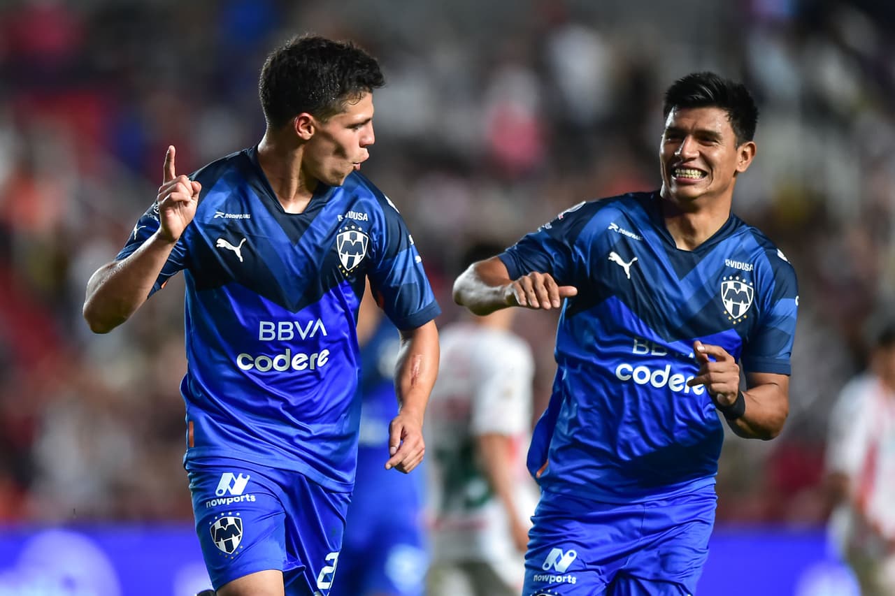 Con goles de Rodrigo Aguirre y Ponchito González, Monterrey vino de atrás para vencer 1-2 al Necaxa y treparse de forma momentánea en la cima del Apertura 2022.