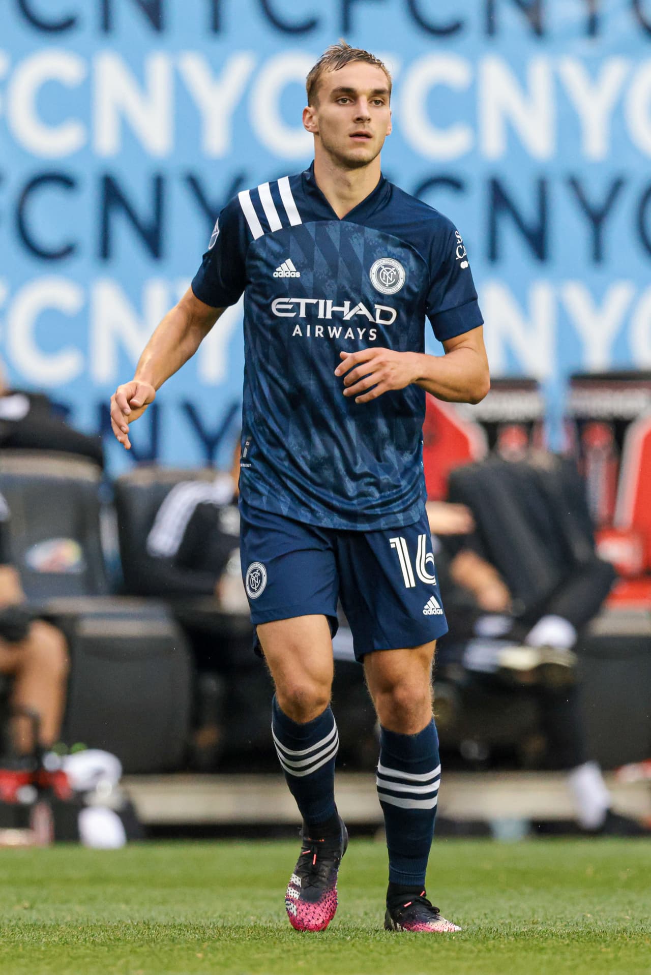 El canterano de New York City FC fue una de las revelaciones de Estados Unidos en la Copa Oro de Concacaf y sobresale en el conjunto celeste desde su debut en 2017.
<br>