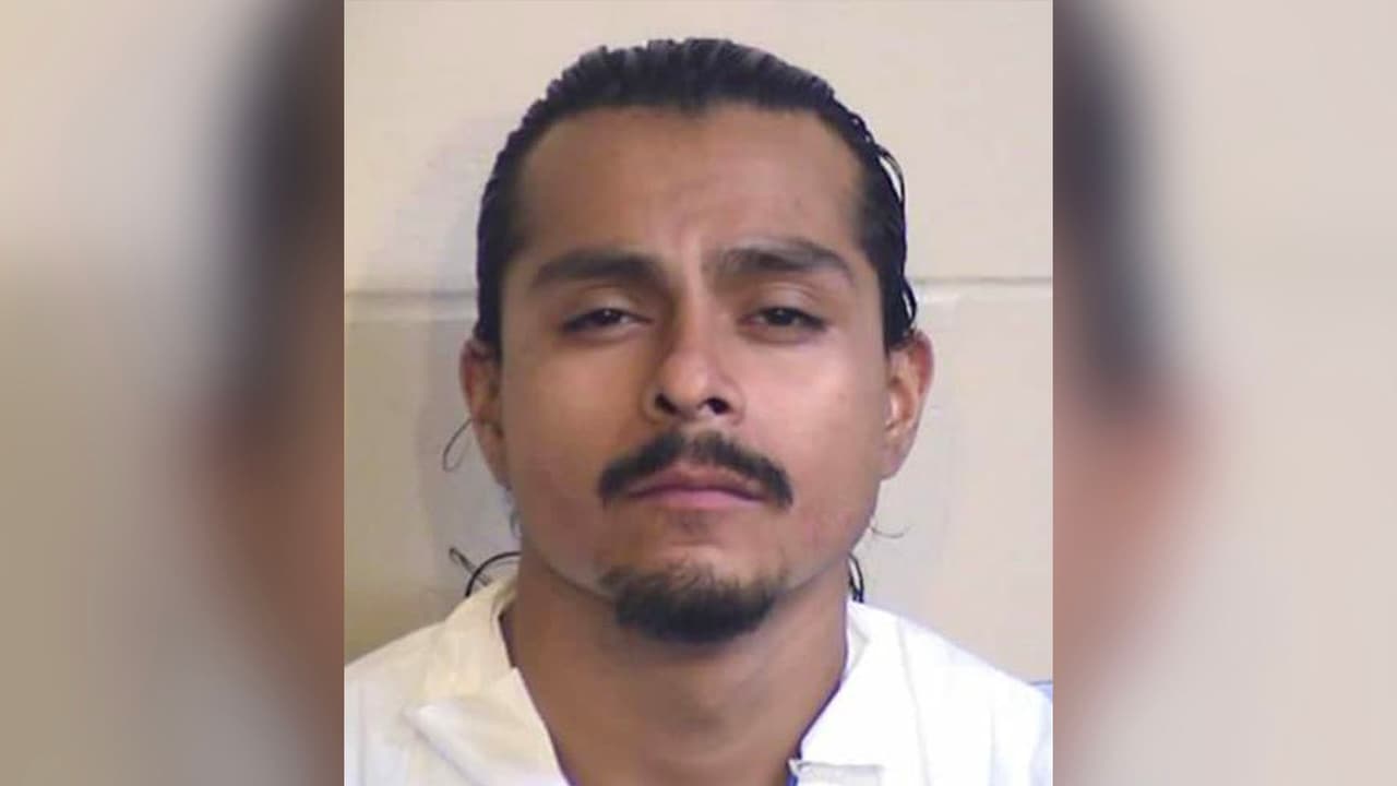 José Juan Mata, de 26 años, está preso bajo cargos de asesinato por la muerte de su madre.