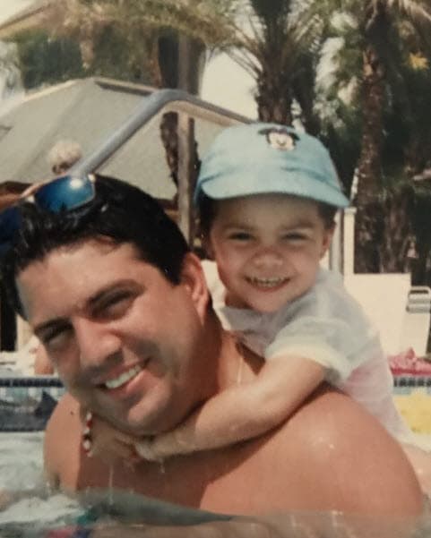 "... es muy difícil ver fotos de él o fotos de nosotros en este momento. Aún no he aceptado el hecho de que se ha ido. Mi periodo de luto está lejos de terminar. Ustedes solo ven lo que publico y yo opto por publicar cosas positivas, momentos felices..."