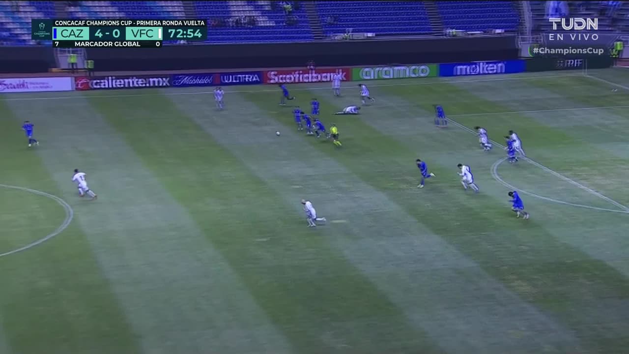 ¡Nico Ibáñez se estrena con la Máquina! El ex de Tigres firma el quinto