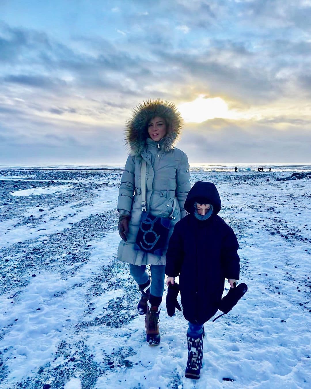 La actriz de 'Cuando me enamoro' está viviendo en total plenitud su maternidad. En las pocas publicaciones que tiene con su hijo resalta que él la ha llenado de amor.