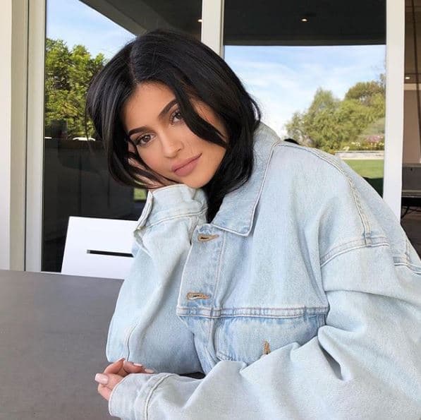 En medio de un completo hermetismo, la fundadora de ‘Kylie Cosmetics’, confirmó que durante el 2017 estuvo embarazada. 
<br>