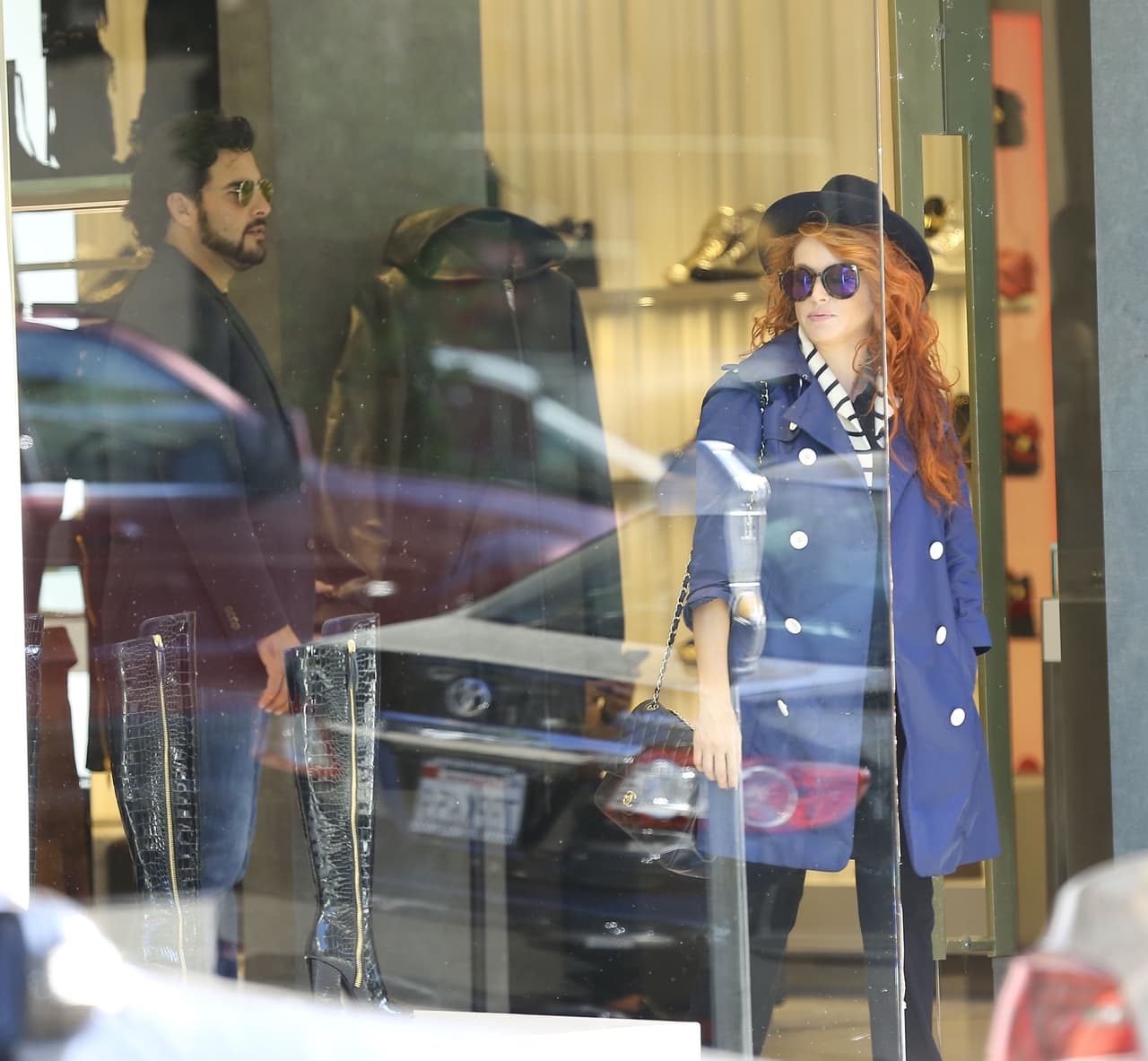 Salió de un restaurante de Beverly Hills tras un 'date' con Gerardo Bazúa.