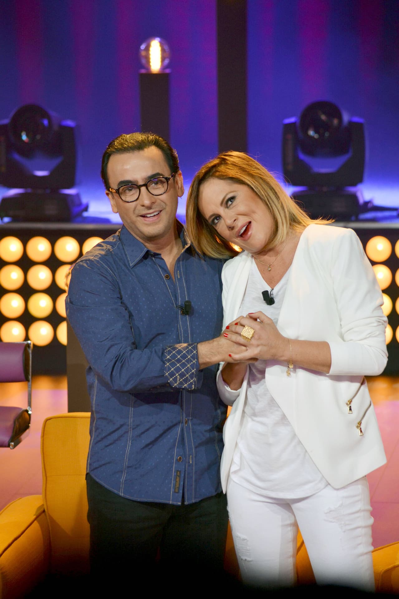 Sus colores favoritos son el blanco y el rojo.
<br>