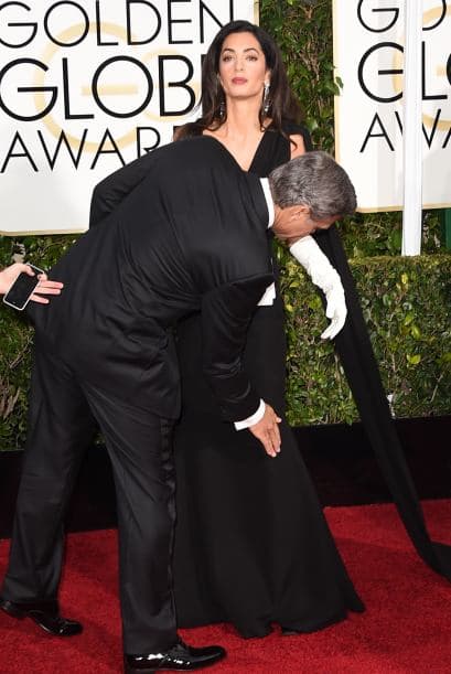 Él estuvo atento a todas sus necesidades.