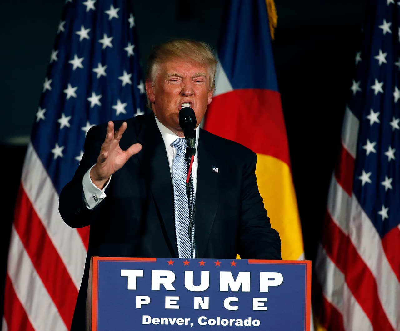 Trump protesta porque los debates presidenciales coinciden con la NFL