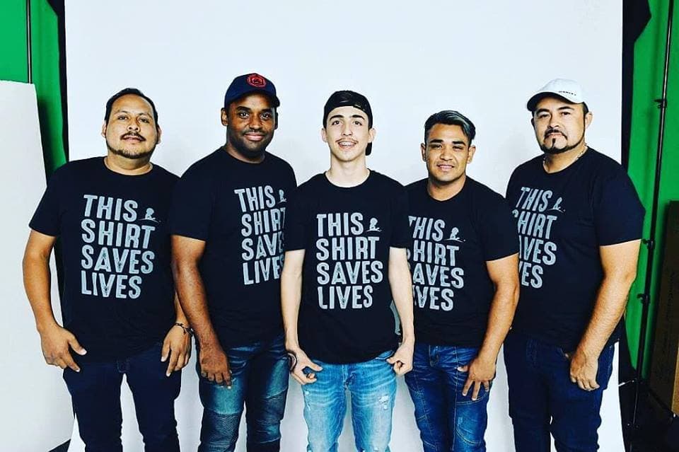 Su vocalista, Kristopher Nava, de 18 años, también es representante del estilo ‘pocho’ (combinación del inglés y español).