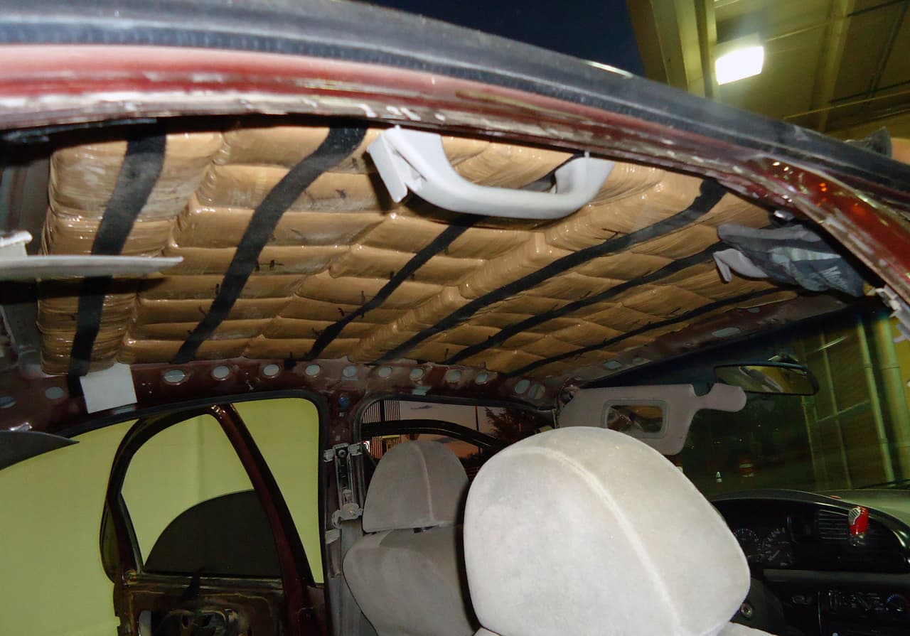 El tejado. Ladrillos de marihuana bien acomodados.