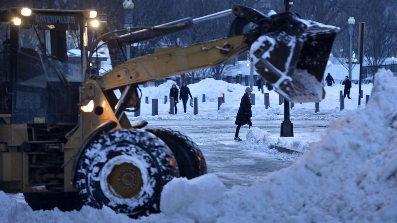 Se registran 47 muertos por la nevada en la Costa Este
