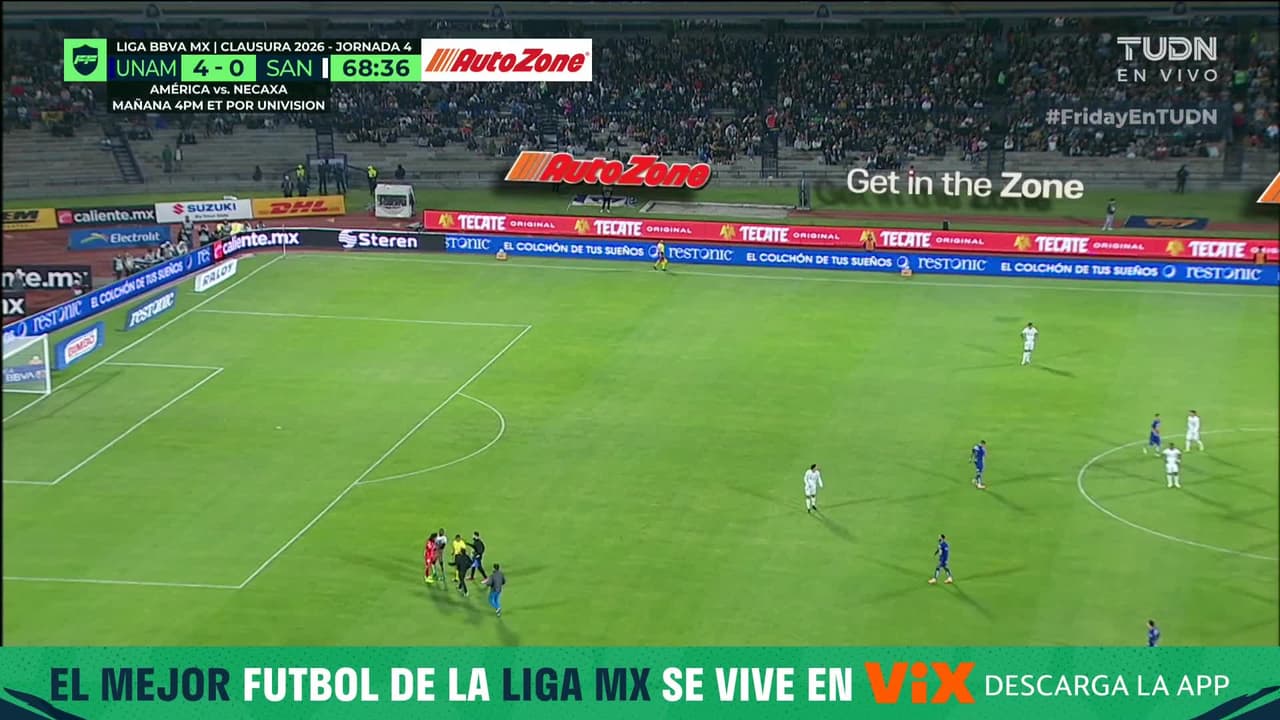 ¡Carlos Acevedo sale de cambio tras la atajada que hizo con la cara!