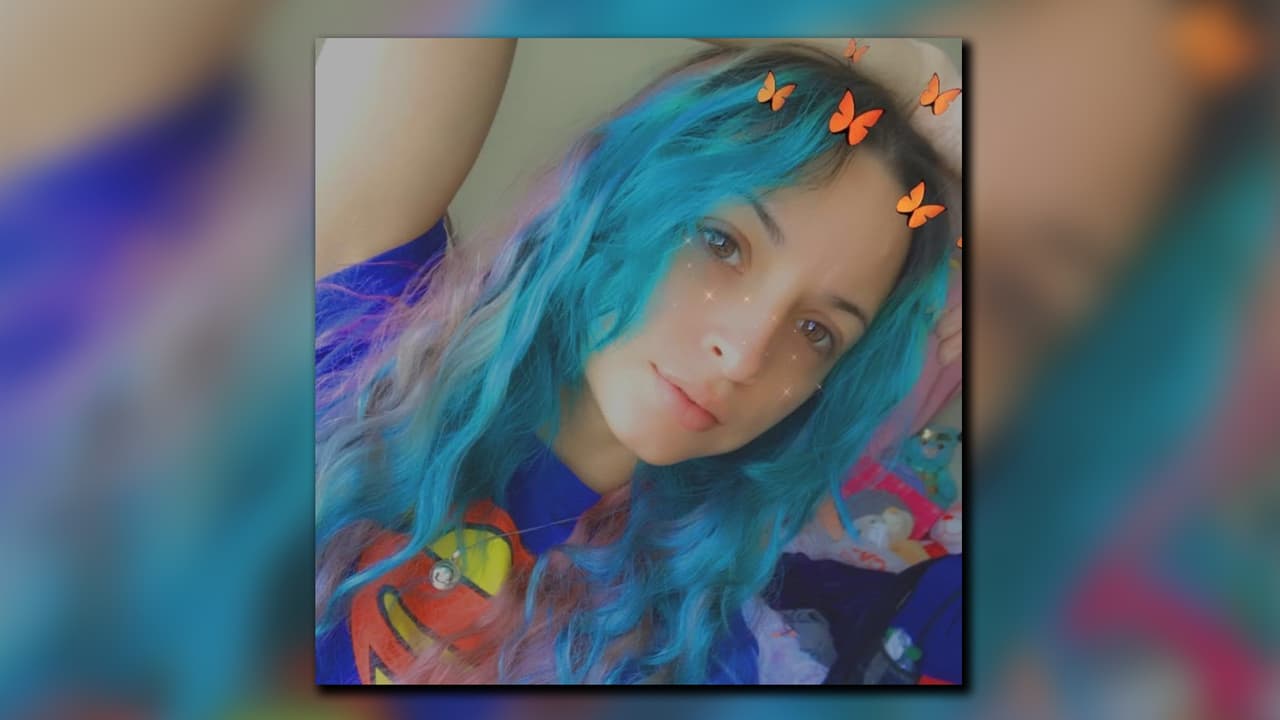 Grechelle Enid Cuevas López, de 20 años, perdió la vida en un accidente de transito cuando salió expulsada del vehículo que era conducido por Jommar Gabriel López. López enfrenta nueve cargos.