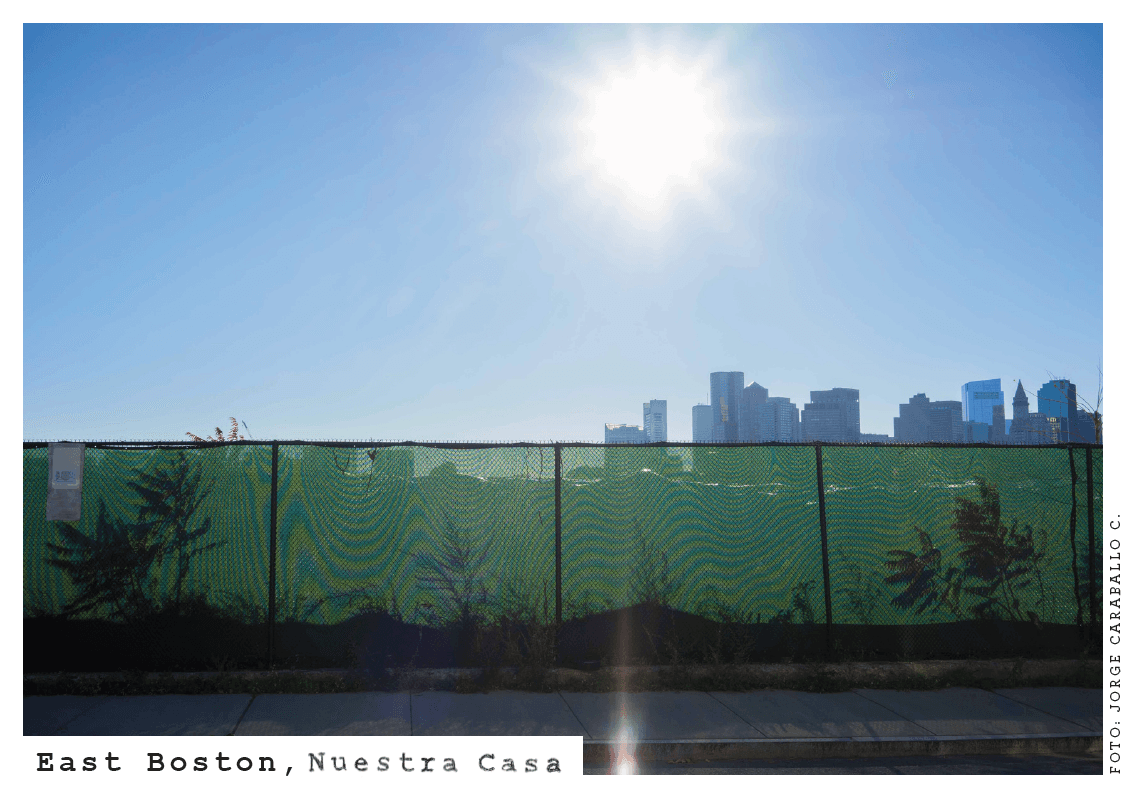 "En East Boston hay 16,500 unidades de vivienda. Yo pago renta en una de ellas y el dueño me dice que todos los meses le llegan cartas de grandes inmobiliarias que quieren comprar el edificio", escribió Jorge Caraballo en esta postal.