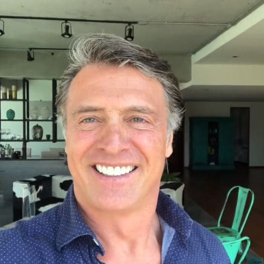 Los aún esposos hicieron uso de sus redes sociales para dejar claro que el actor nunca le fue infiel a la madre de dos de sus hijas.