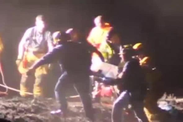 De acuerdo con testigos en niño se encontraba con su familia cuando cayó del acantilado.