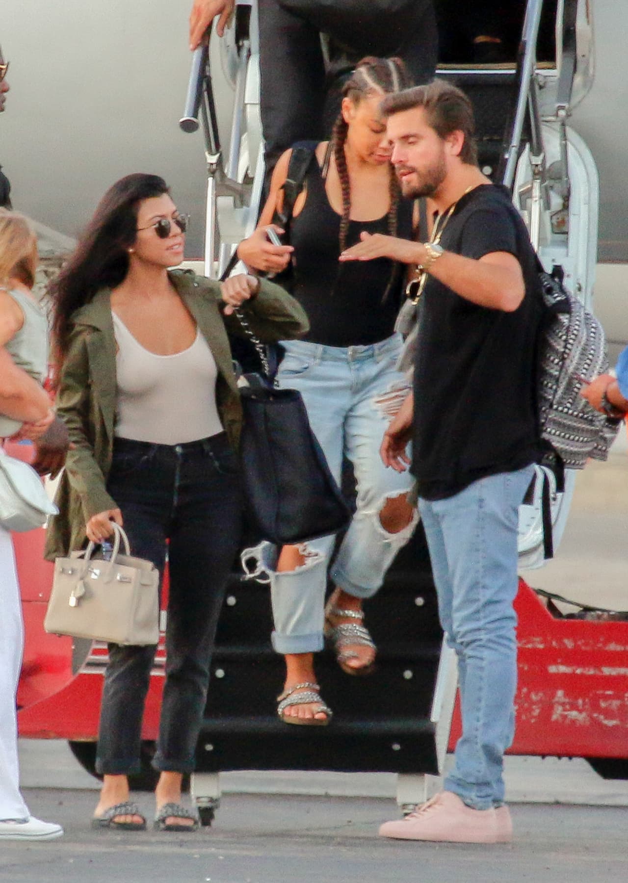 Los paparazzi los encontraron tocando tierra en México.