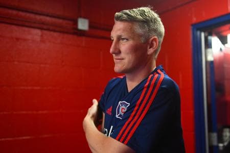 "Al fútbol juegan 11 contra 11, no 11 contra 5", reclama Bastian Schweinsteiger tras derrota de Chicago