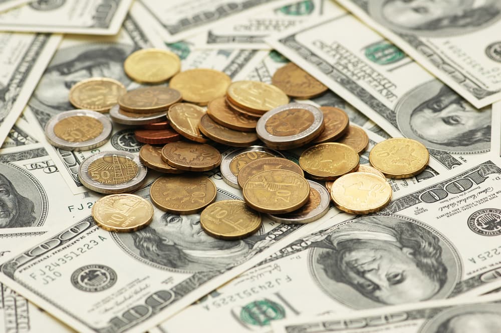 Dentro de la Astrología, Ceres juega un papel muy importante porque es el que indica la abundancia, la prosperidad, el crecimiento en general y cuando transita retrógrado tiende a poner ciertos frenos en el desarrollo de los planes económicos según sea los aspectos que haga con los planetas regentes de los diferentes signos.