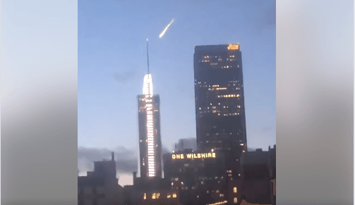 Bola de fuego en el cielo asusta -y sorprende- a los habitantes de Los Ángeles