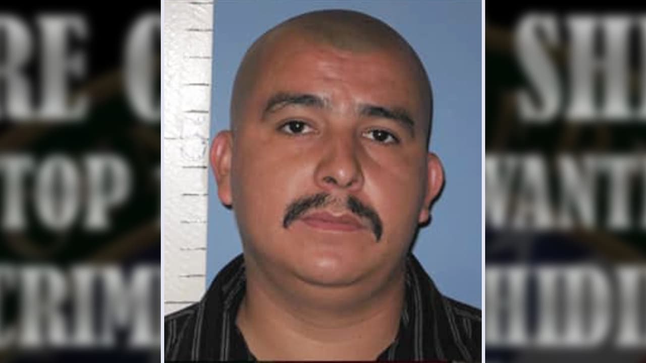 Se busca a Gerardo López, de 41 años, de Tulare, por 
<b>homicidio.</b>