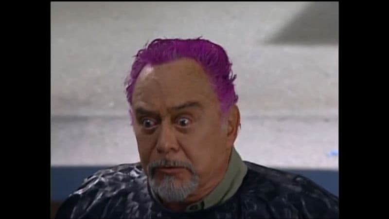 Vaya sorpresa la que se llevó don Roque al verse por primera vez con este look.