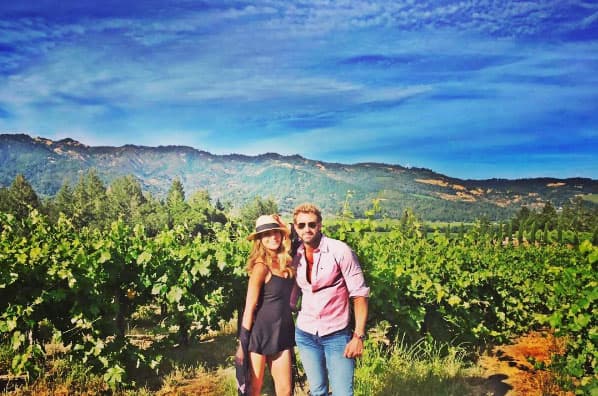 La actriz viajó a Sonoma, California, para acompañar a Gabriel en las grabaciones de algunas escenas del melodrama.