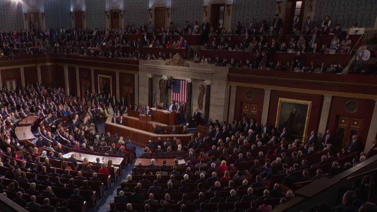 Donald Trump da el discurso del Estado de la Unión más largo y polariza al Congreso