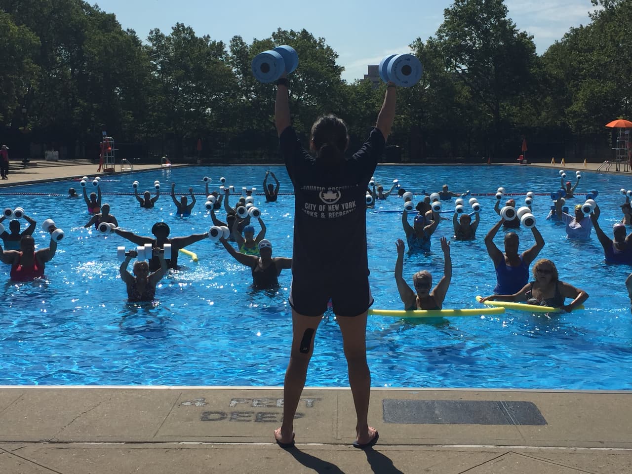 El ejercicio acuático es la actividad favorita de los ancianos, además del yoga.