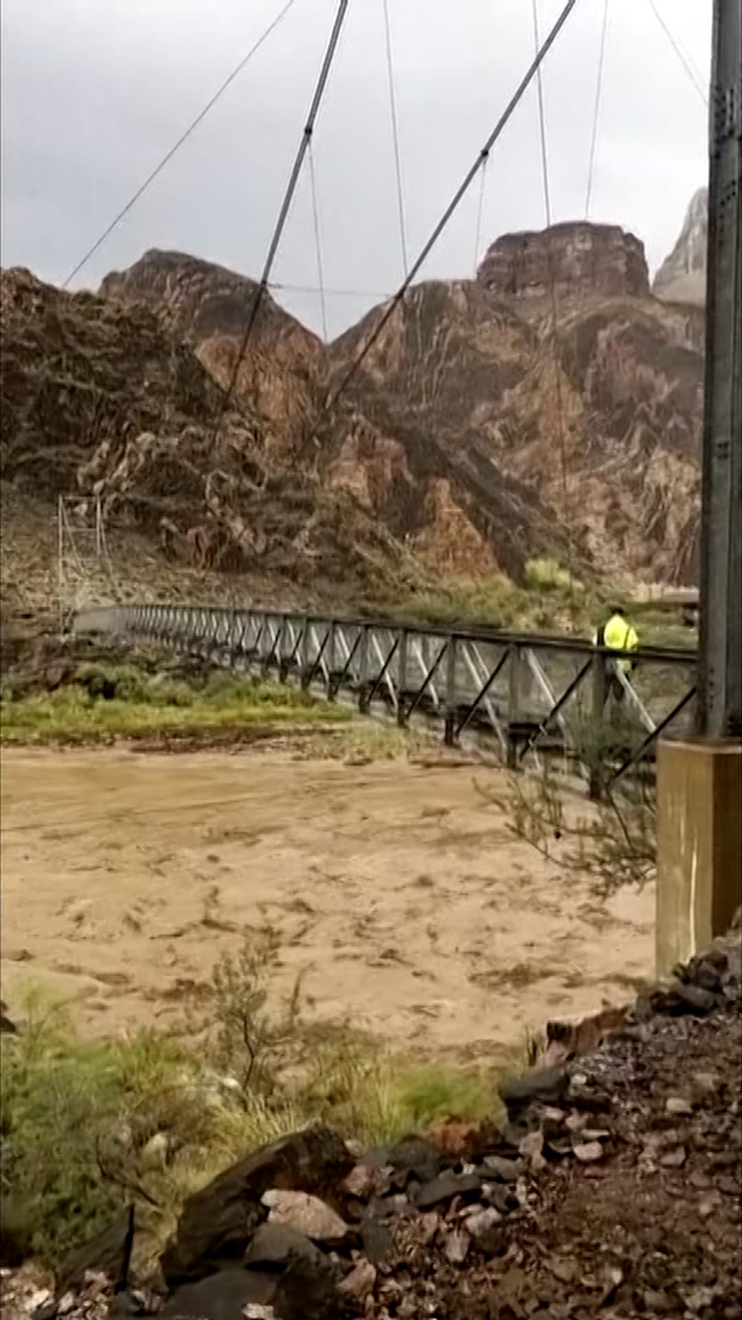 Buscan a 15 desaparecidos tras la inundación en el Gran Cañón
