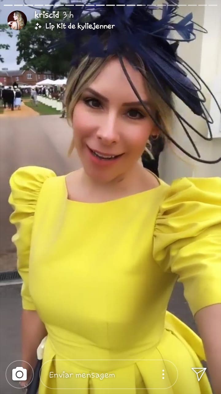 "Estamos hoy para el Royal Ascot, echándole muchísimas ganas y pues así es la vida. Ella ('Santusita') vivió y fue muy feliz. Gracias a Dios nos esperó para conocer a Alessia y bueno, me quedo con toda una vida de recuerdos y de momentos increíbles con ella", aseguró la esposa de Brandon Peniche.
