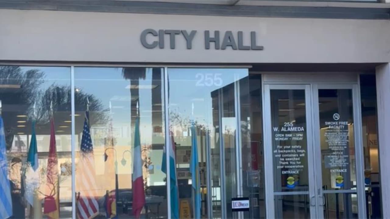 Tucson prepara propuesta para restringir presencia de ICE en propiedad municipal