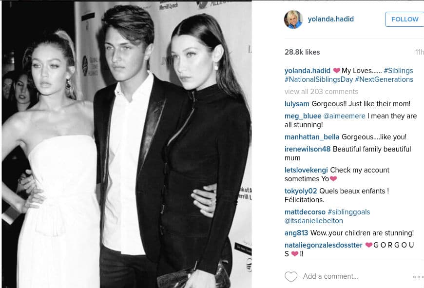 Yolanda Hadid compartió esta foto de sus tres hijos