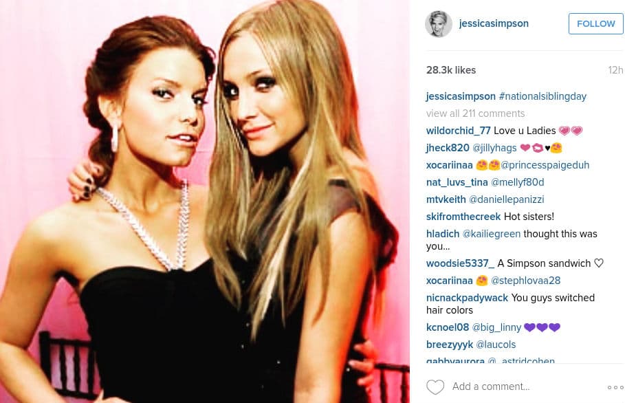 Jessica Simpson compartió la foto con su hermana Ashley